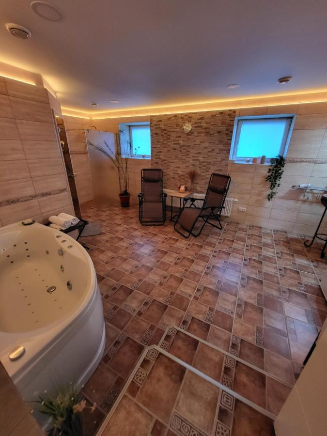 Penzion Ostravanka Hranice  Bagian luar foto